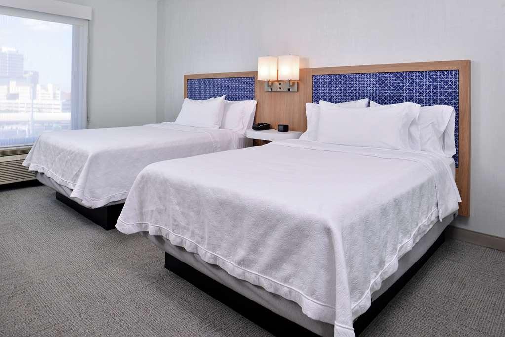 Hampton Inn Tampa Downtown Channel District Номер фото