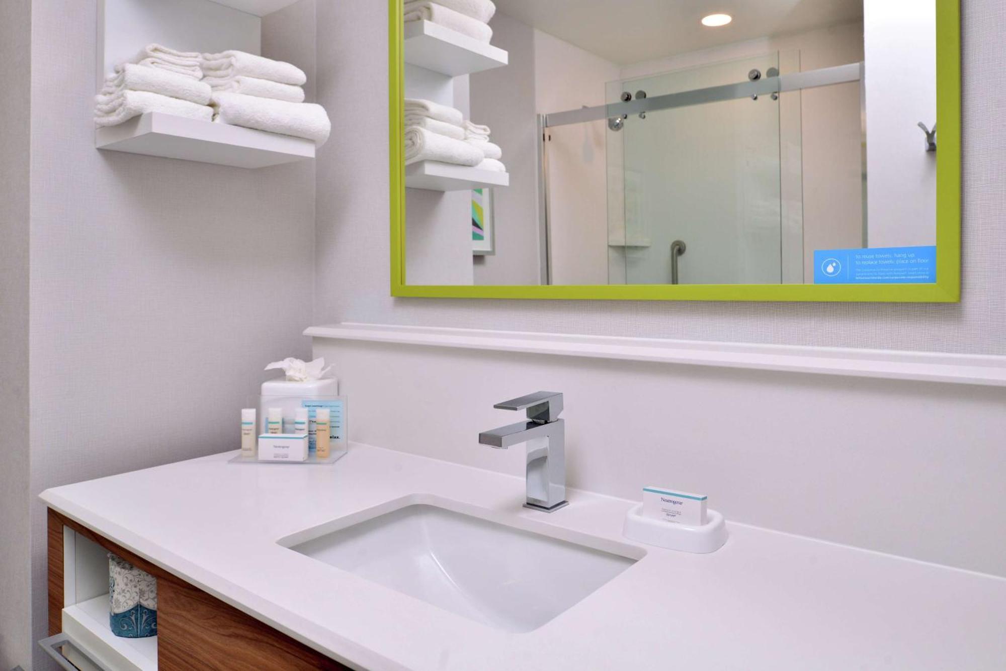 Hampton Inn Tampa Downtown Channel District Экстерьер фото