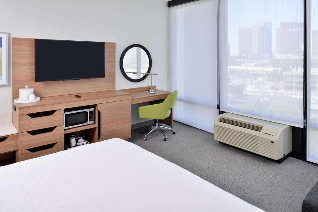 Hampton Inn Tampa Downtown Channel District Номер фото